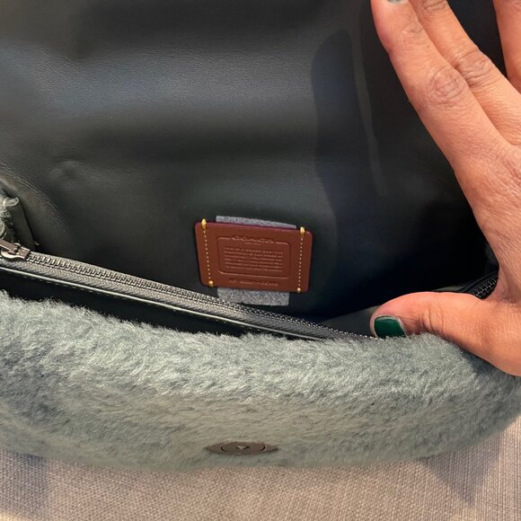 Coach Tabby Shoulder Bag 26 In Shearling - Picture 7 of 14